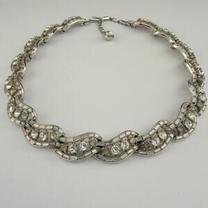 Crown Trifari Silver-Toned Rhinestone Necklace‎ Vintage 50s Twisted Wave Design